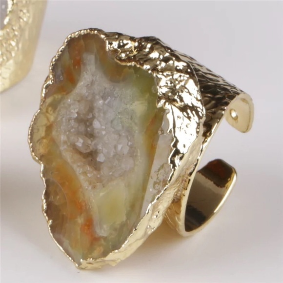 Anthropologie Jewelry - 💛Anthropologie Gold Ring💫⭐️